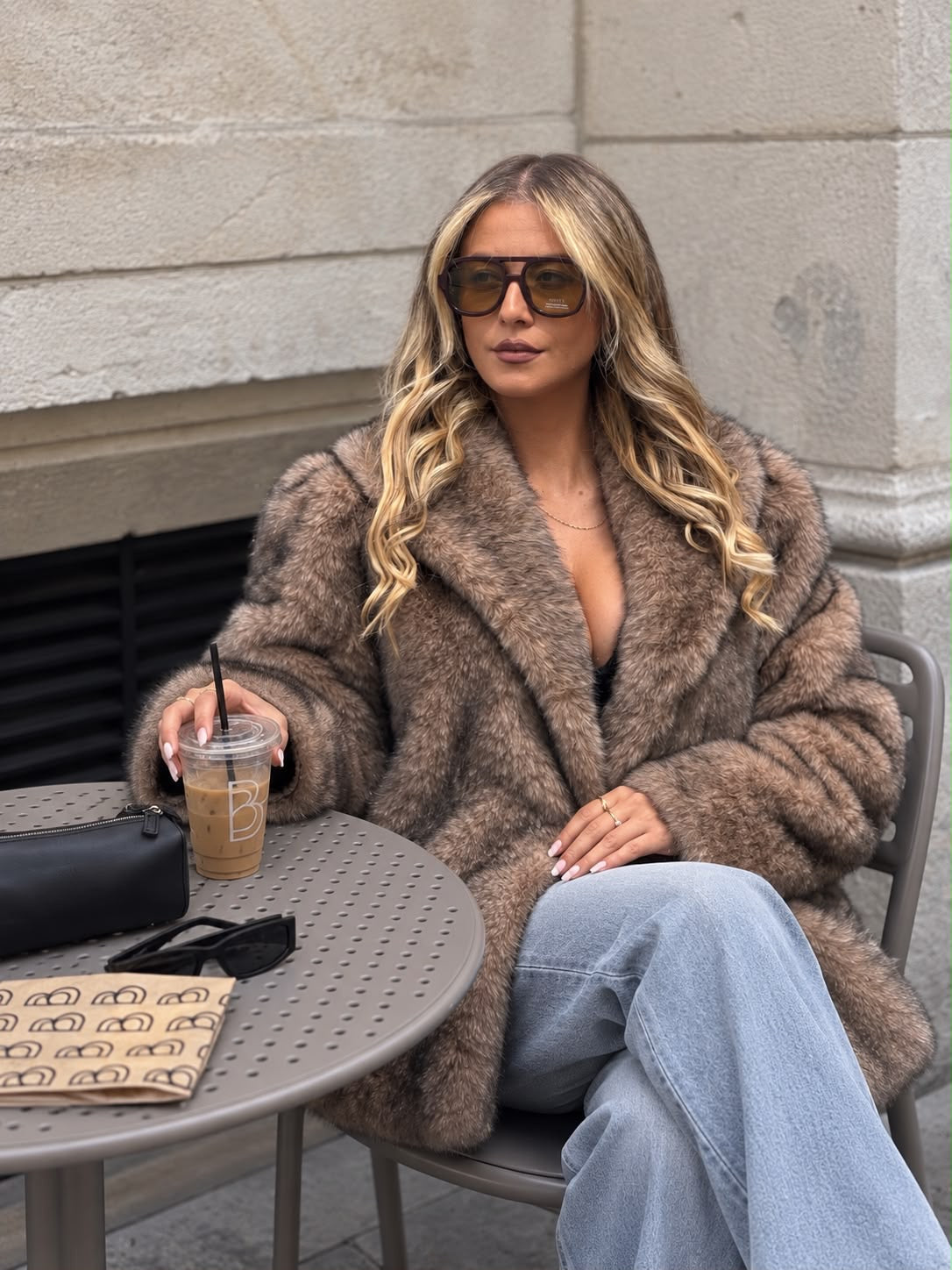 Casaco Fur Liv Aniye By