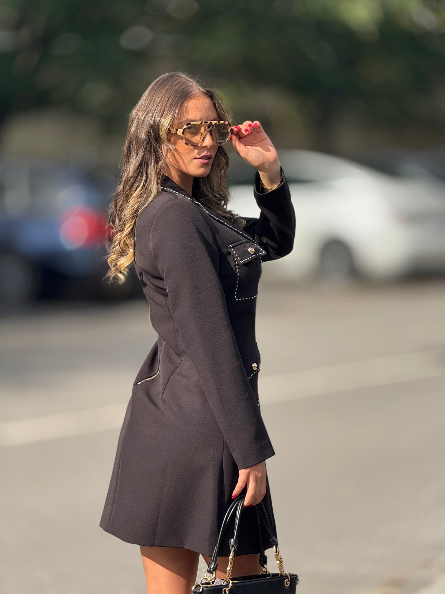 VESTIDO NOSECRETS COM LINHAS